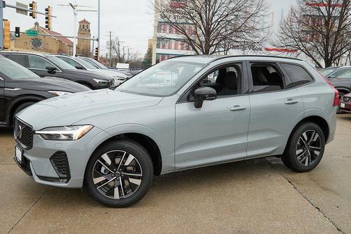 2026 Volvo XC60 B5 Core