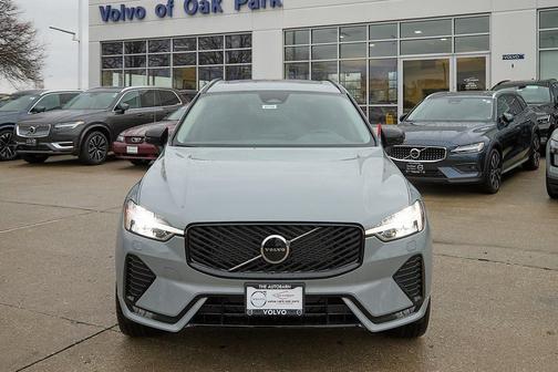 2026 Volvo XC60 B5 Core