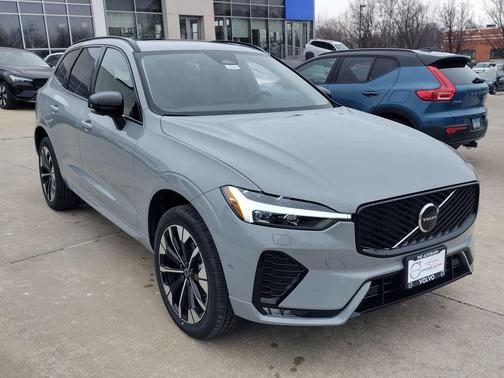 2026 Volvo XC60 B5 Plus