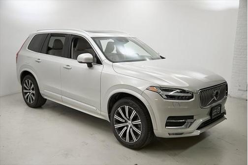 2022 Volvo XC90 T6 Inscription