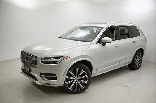 2022 Volvo XC90 T6 Inscription