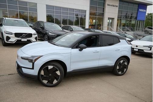 2025 Volvo EX30 Twin Motor Plus