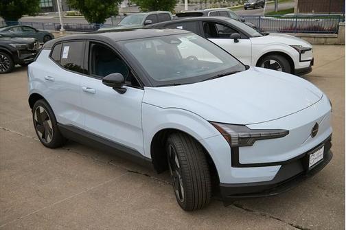 2025 Volvo EX30 Twin Motor Plus