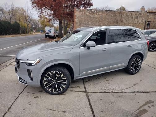 2026 Volvo XC90 B6 Ultra 7-Seater