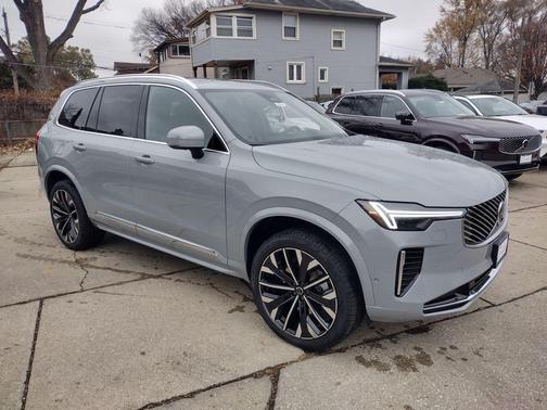 2026 Volvo XC90 B6 Ultra 7-Seater