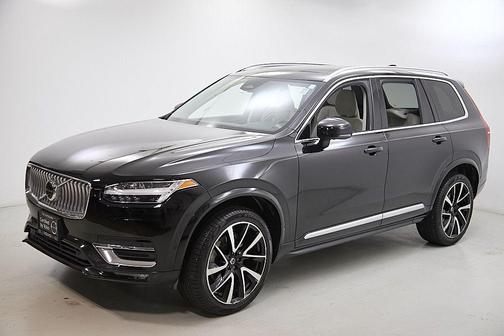 Onyx Black Metallic 2023 Volvo XC90 B6 Plus 6-Seater