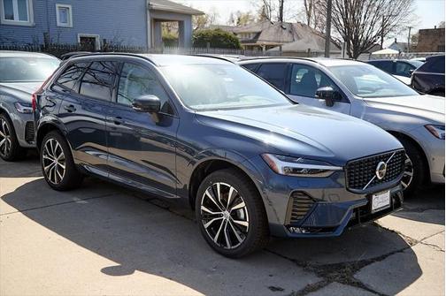 2025 Volvo XC60 B5 Plus