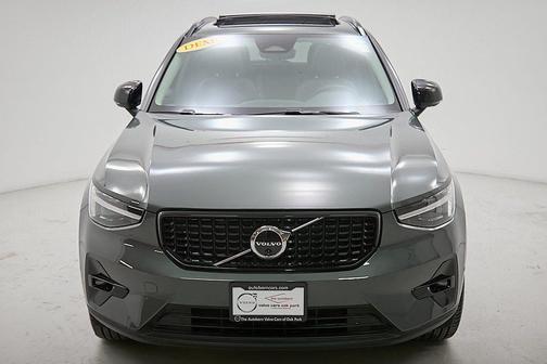 2026 Volvo XC40 B5 Ultra