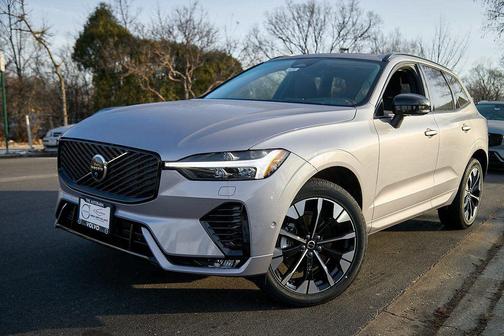 2026 Volvo XC60 B5 Plus