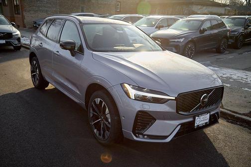 2026 Volvo XC60 B5 Plus