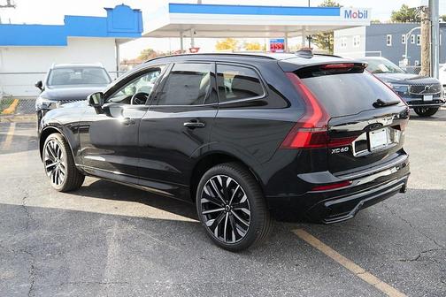 2026 Volvo XC60 B5 Ultra