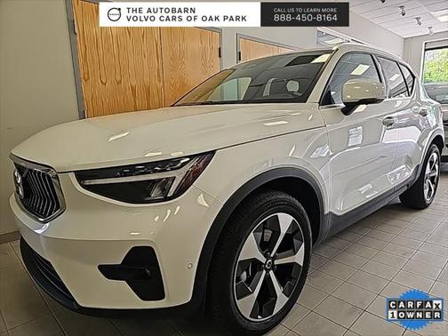 2025 Volvo XC40 B5 Plus Bright Theme