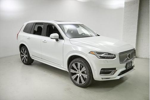 2023 Volvo XC90 B6 Ultimate 6-Seater