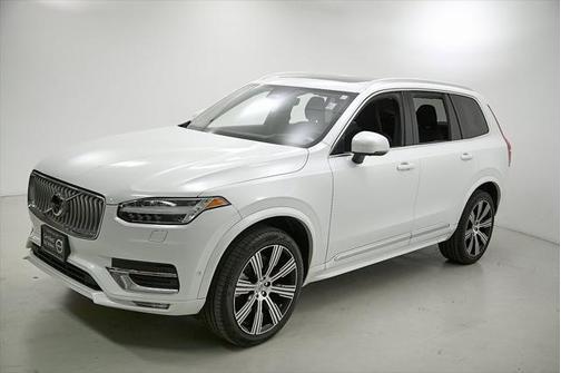 2023 Volvo XC90 B6 Ultimate 6-Seater