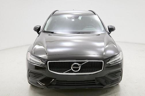2020 Volvo V60 T5 Momentum