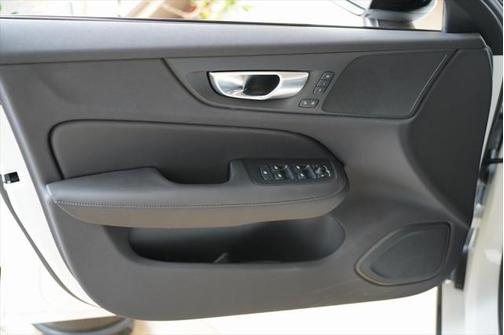 2025 Volvo S60 B5 Core