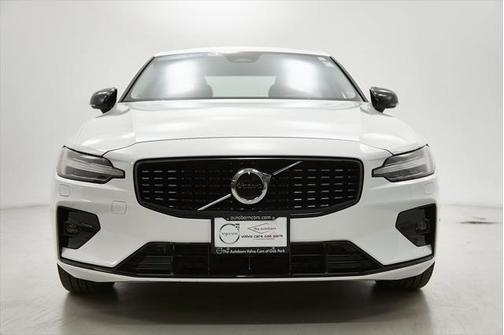 2025 Volvo S60 B5 Core