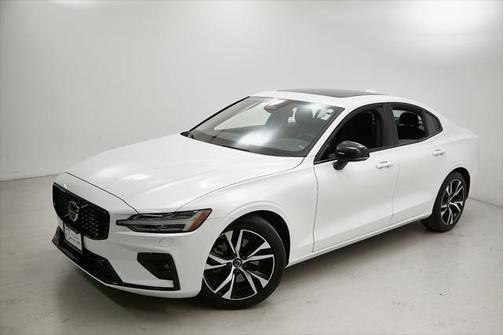 2025 Volvo S60 B5 Core