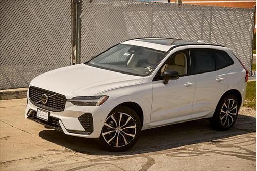 2025 Volvo XC60 B5 Plus