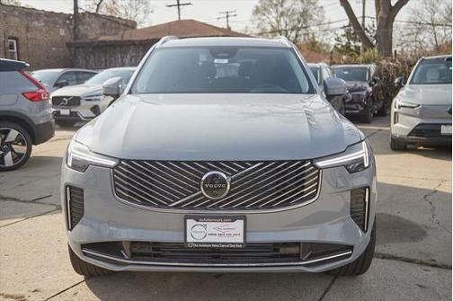 2025 Volvo XC90 Plug-In Hybrid T8 Plus 7-Seater