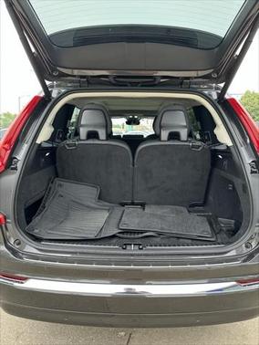 2023 Volvo XC90 B6 Ultimate 7-Seater