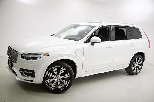 2024 Volvo XC90 Recharge Plug-In Hybrid T8 Ultimate Bright Theme 7-Seater