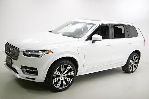 2024 Volvo XC90 Recharge Plug-In Hybrid T8 Ultimate Bright Theme 7-Seater