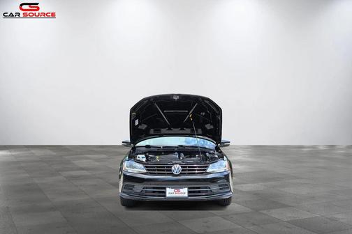 Black Uni 2018 Volkswagen Jetta 1.4T SE