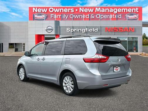 2015 Toyota Sienna LE