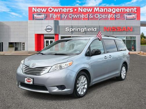 2015 Toyota Sienna LE