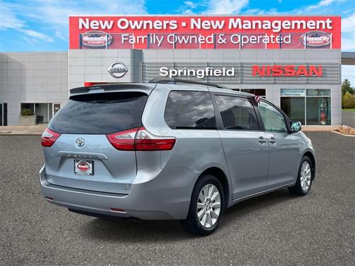 2015 Toyota Sienna LE