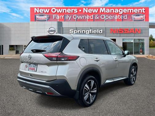 2022 Nissan Rogue SL