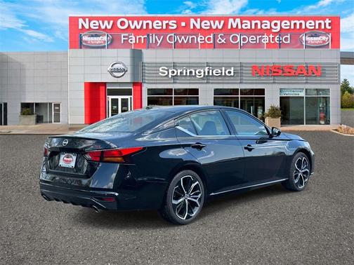 2024 Nissan Altima 2.5 SR