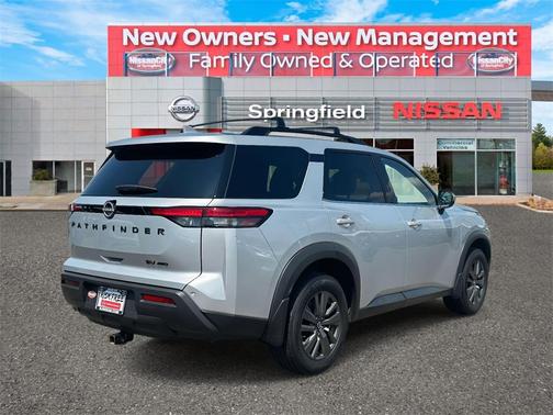 2023 Nissan Pathfinder SV