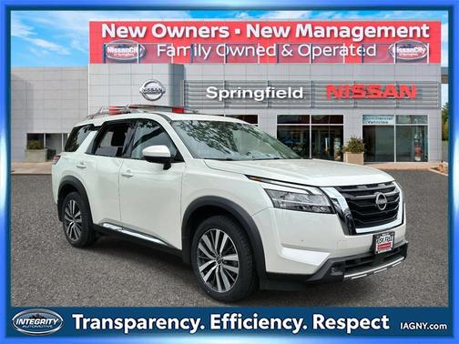 2022 Nissan Pathfinder Platinum