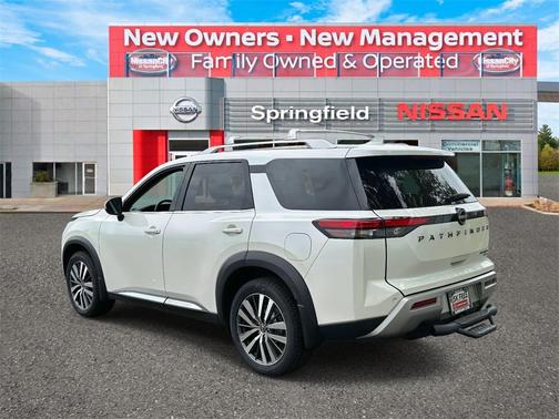 2022 Nissan Pathfinder Platinum