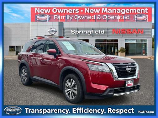 2024 Nissan Pathfinder SL