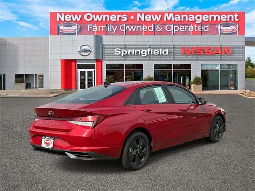 2022 Hyundai ELANTRA SEL