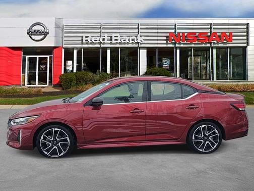 Scarlet Ember 2024 Nissan Sentra SR