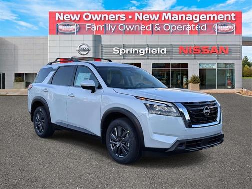 2025 Nissan Pathfinder SV