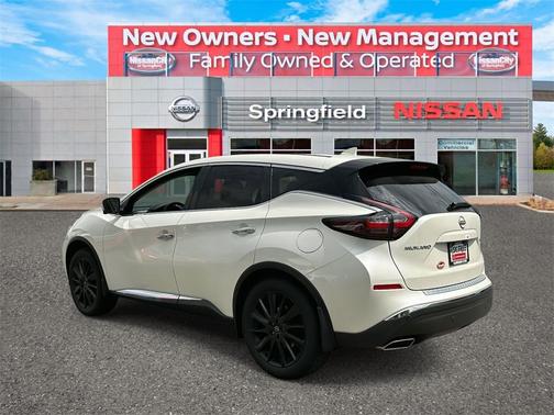 2023 Nissan Murano SL