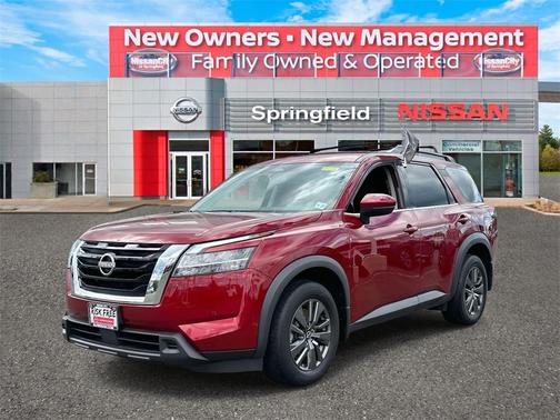 2022 Nissan Pathfinder SV