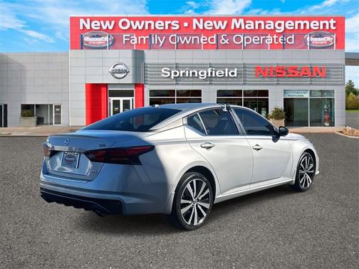 2021 Nissan Altima 2.5 SR