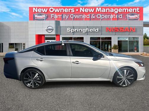 2021 Nissan Altima 2.5 SR