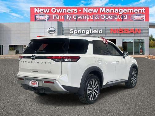 2022 Nissan Pathfinder Platinum