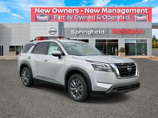 2025 Nissan Pathfinder SV