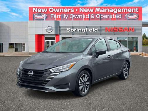 Gun Metallic 2025 Nissan Versa 1.6 SV