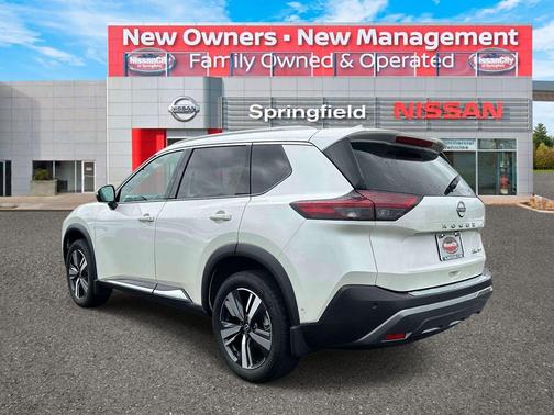 White 2023 Nissan Rogue SL