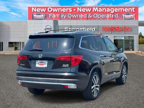 Black 2017 Honda Pilot Elite