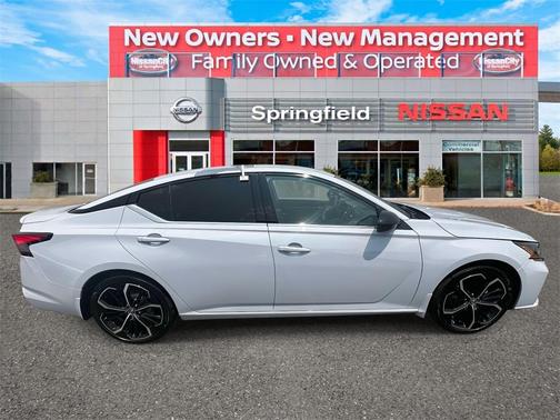 2023 Nissan Altima 2.5 SR